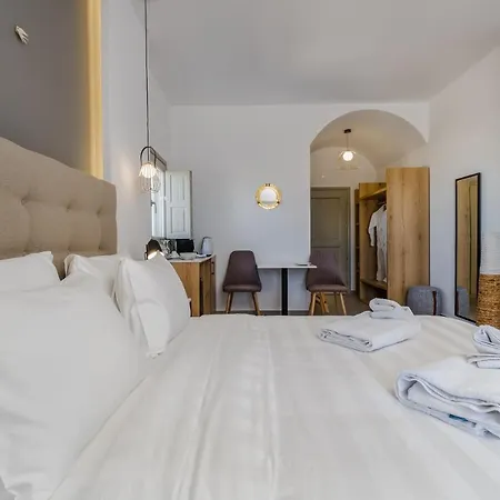 Apartahotel Symphony Santorini *